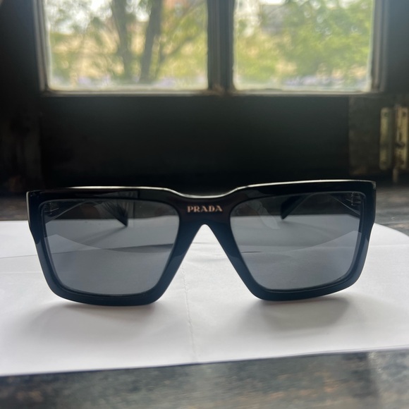 Prada Sunglasses PR 09YS - Picture 2 of 10